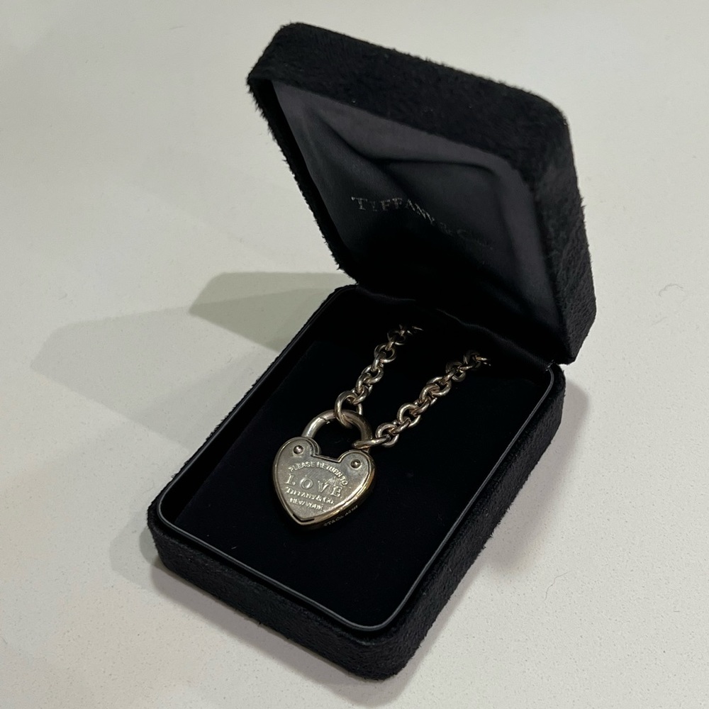 💎 Tiffany Sterling Silver Heart Lock Necklace